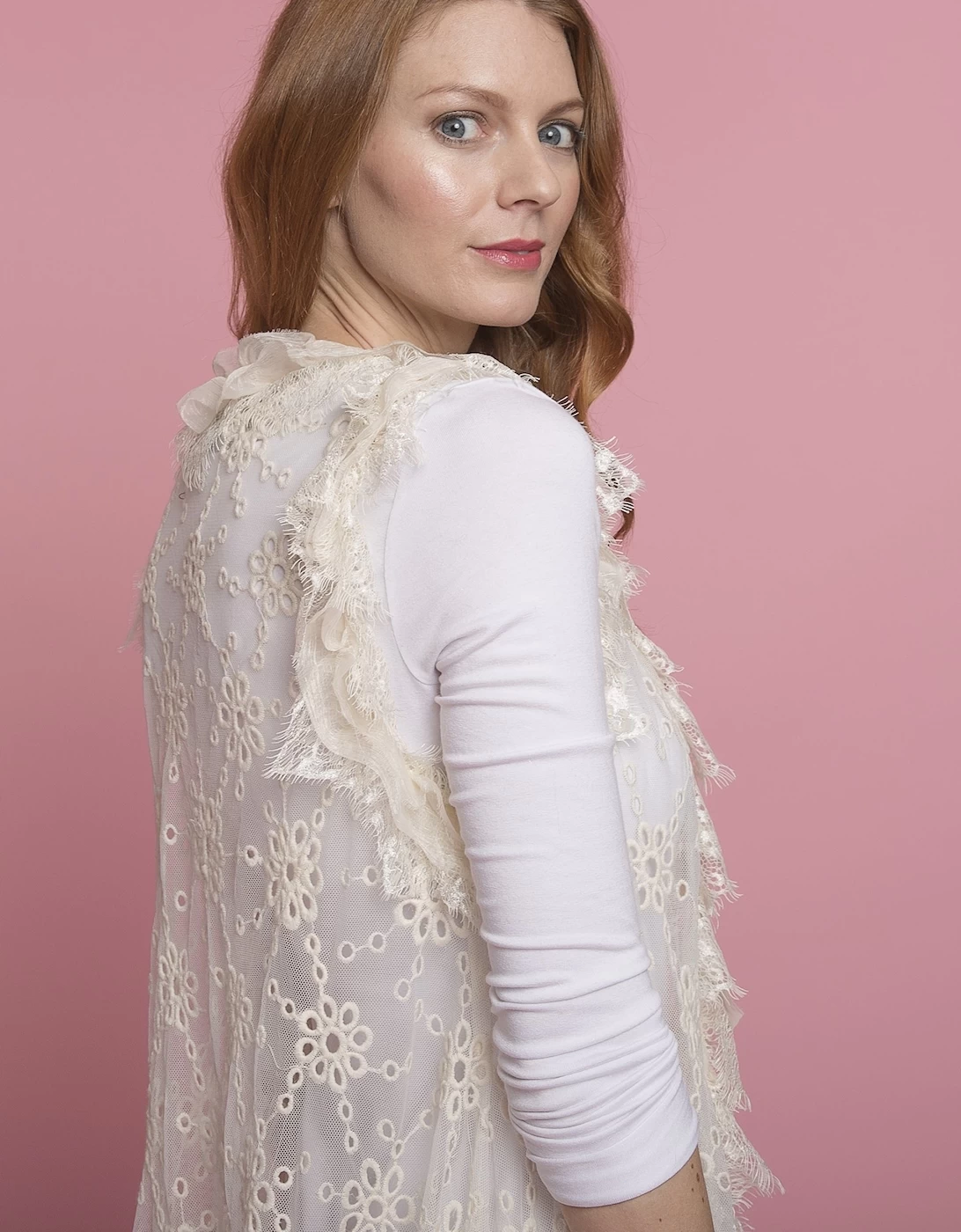 Cream Vintage Lace Gilet - Image 4