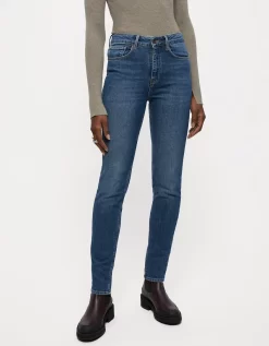 Lea Straight Leg Crop Jean | Light Mid Blue