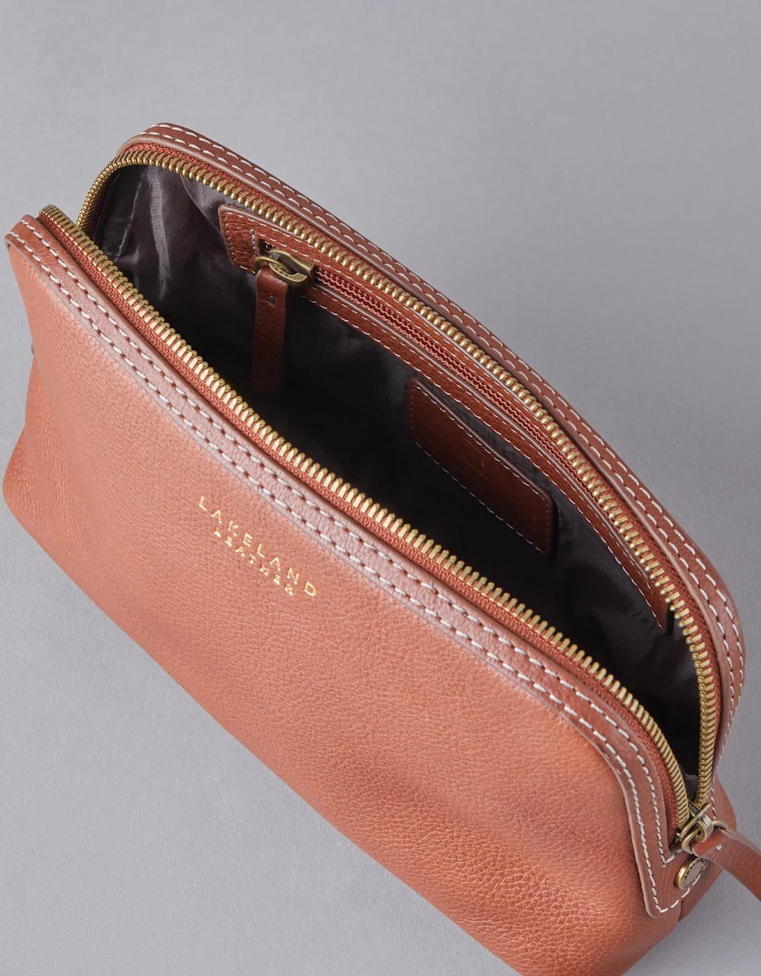 Torver Leather Cosmetic Bag In Tan - Image 6